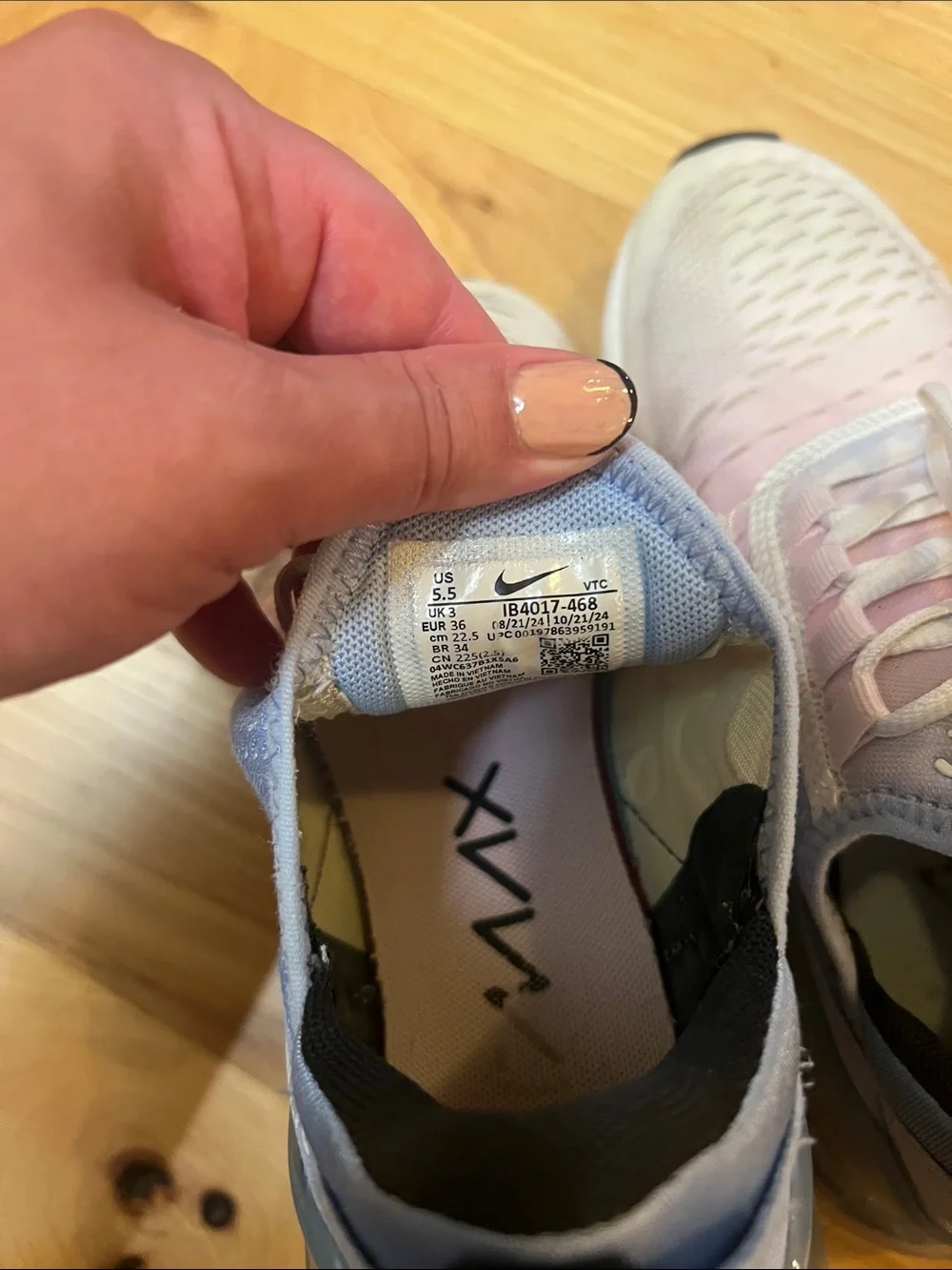 Nike Air Max 270 Women's Sneakers in Pink, Light Blue, White